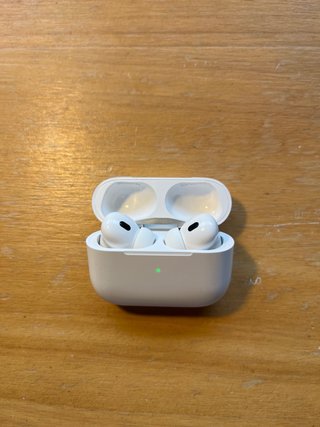 Auriculares inalámbricos con estuche de carga USB-