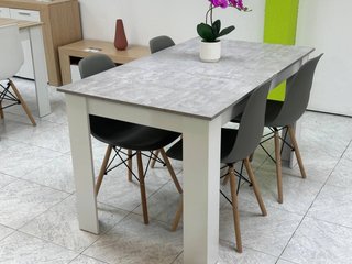 ¡¡¡CHOLLO!!! Mesa elegante con sillas REBAJADA