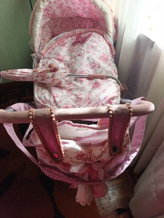 Carro de Muñecas Estilo Clásico