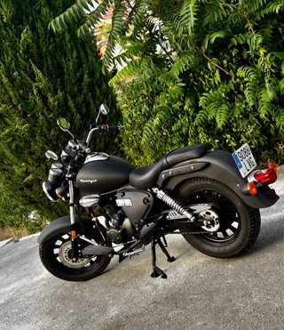 Keeway Superlight 125