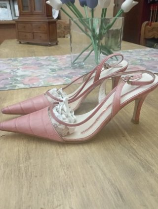 Zapatos de tacón fino rosa