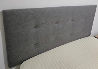 Cabecero de cama.