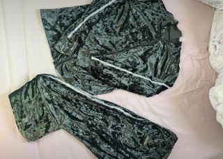 Conjunto de Terciopelo Verde
