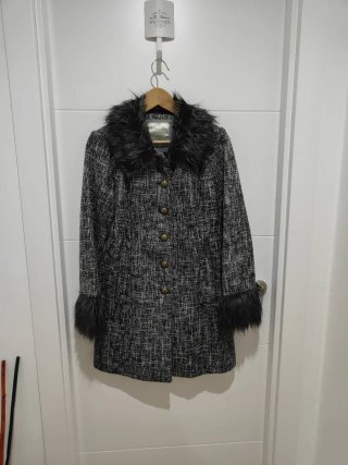 Abrigo Vintage con Detalles de Pelo