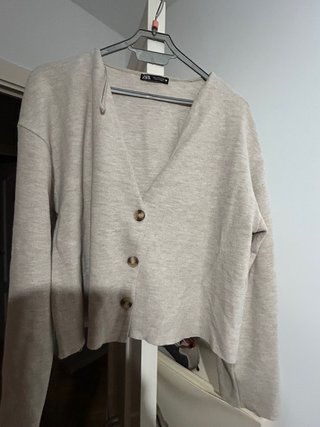 Rebeca de punto beige Zara