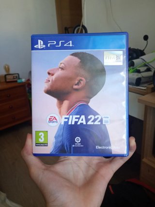 FIFA 22 (PlayStation 4)