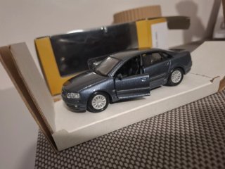 Réplica Audi A8 a escala NUEVO. Coleccionistas