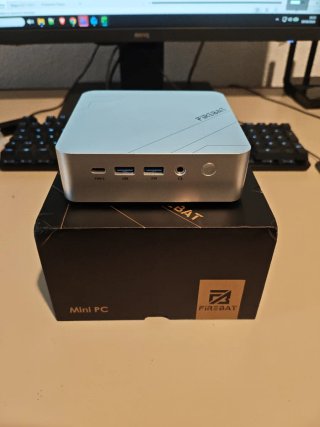 Mini PC Firebat F1 Ryzen 5 7640HS 16GB DDR5 512GB
