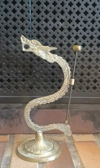 Figura de Dragón Asiático en Latón