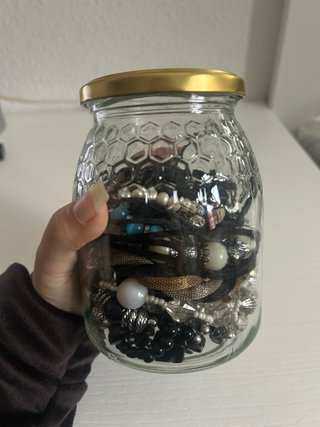 Tarro con Joyas y Bisutería