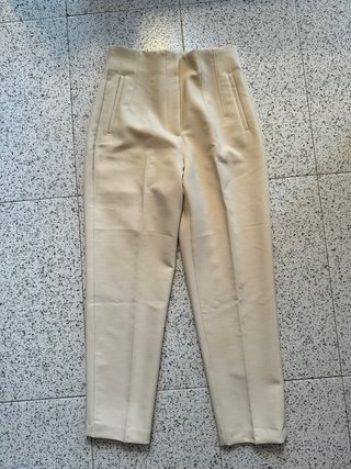 Pantalón de vestir beige de tiro alto