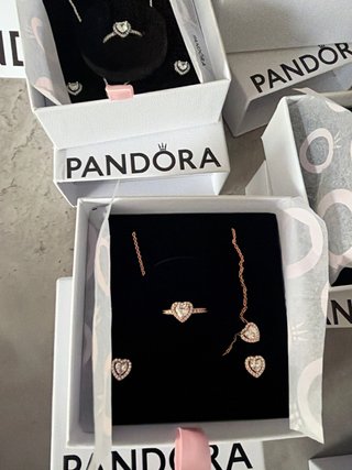 Conjunto Pandora Anillo y Pendientes