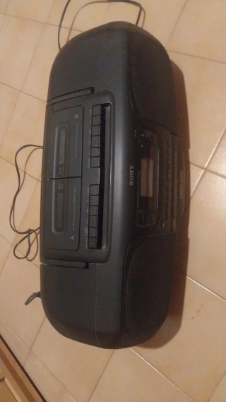 Radio CD y Cassette Sony CFD-380L