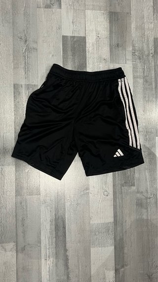 Pantalón corto Adidas negro