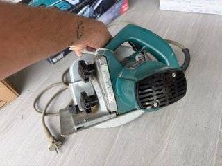 Sierra Circular Black & Decker HD 1000