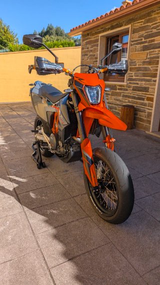 KTM 690 SMC R