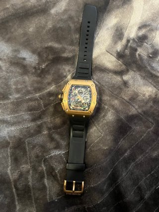 Reloj Richard Mille Negro y Dorado