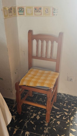 Silla de madera
