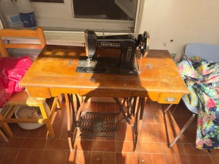 Máquina de coser antigua Wertheim
