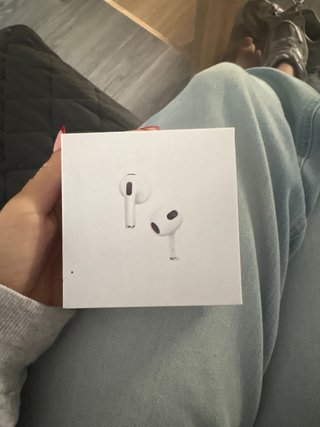 Apple AirPods