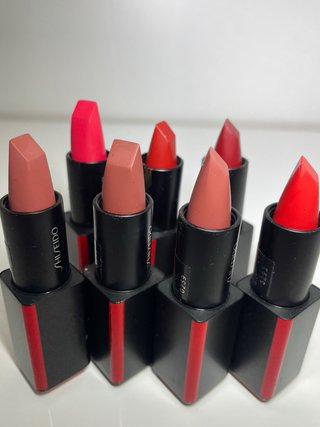 SHISEIDO ModernMatte Powder Lipstick Barra de Labi