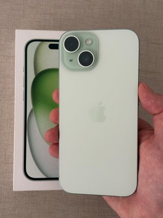 iPhone 15 Verde