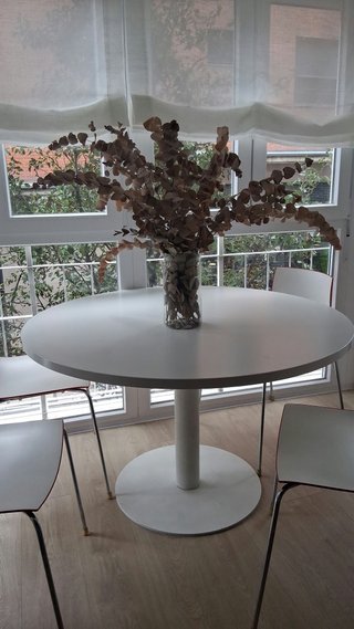 Mesa de Comedor Redonda Blanca de diseño