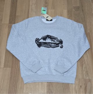 Sudadera Gris con Estampado