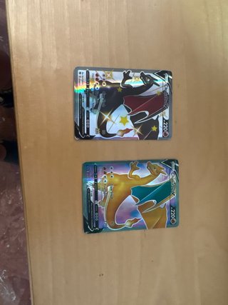 2 Cartas Pokémon Charizard V