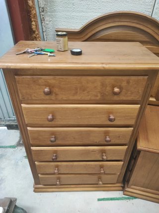 Cómoda de madera con 6 cajones