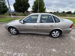 Opel Vectra 1.8. 16V
