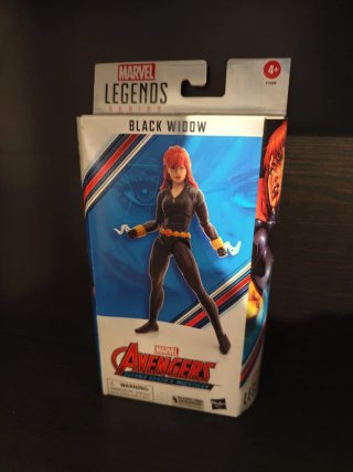 Figura Marvel Legends Black Widow 60 Aniversario