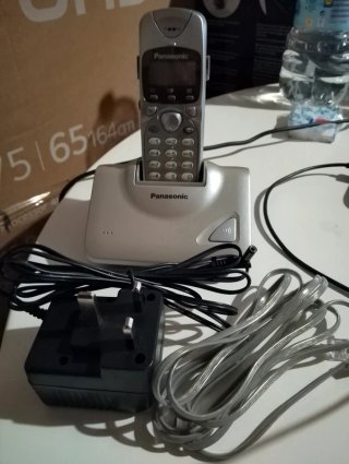 Teléfono Inalámbrico Panasonic Plateado
