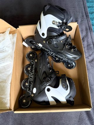 Patines en línea Fxhart negros y blancos
