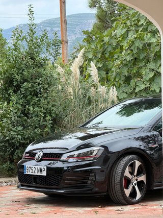 Volkswagen Golf 7 GTI DSG