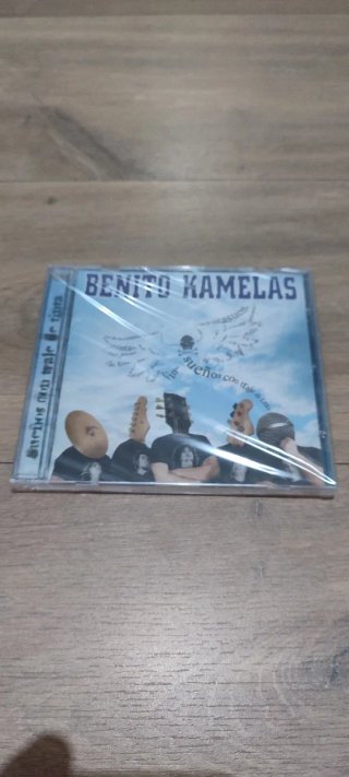 CD Benito Kamelas - Sueños con traje de tinta
