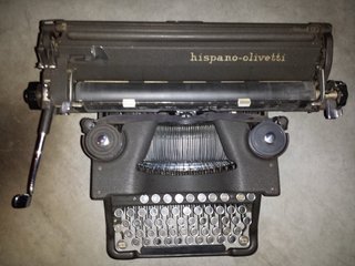 Máquina escribir Hispano Olivetti M40 carro ancho