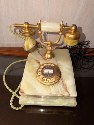 Teléfono Antiguo de Mármol