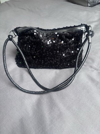 Bolso de fiesta con lentejuelas negro