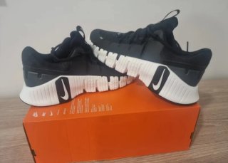 T45 Nike Free Metcon 5 Negras T45