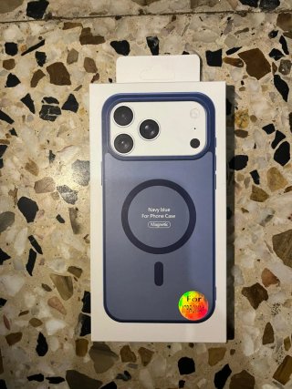 Funda Magnética Azul para iPhone 17 Pro Max