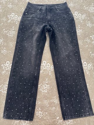 Pantalones vaqueros grises con brillantes