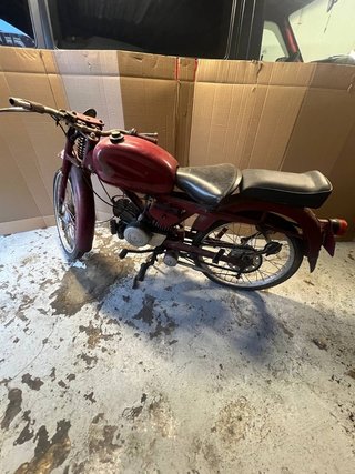 Moto antigua Guzzi