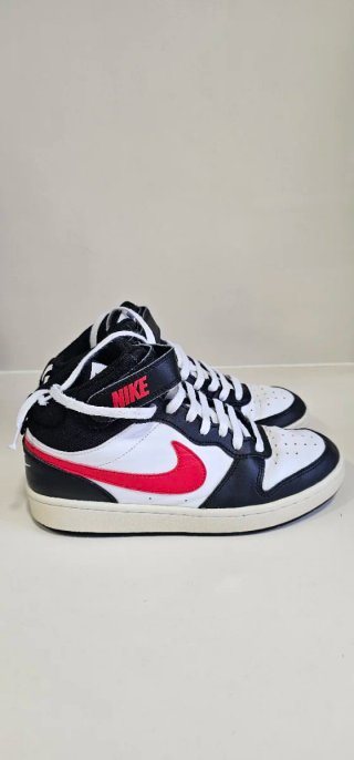 Zapatillas Nike Blancas y Negras