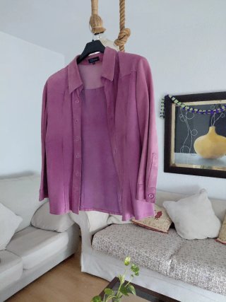 Camisa de piel morada