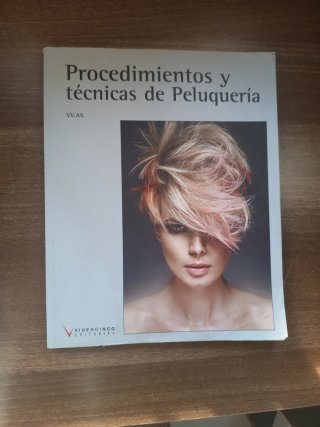 Procedimientos y técnicas de peluquería