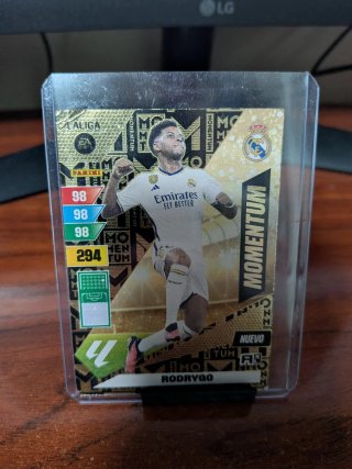 Carta Adrenalyn XL 23/24 Rodrygo Momentum