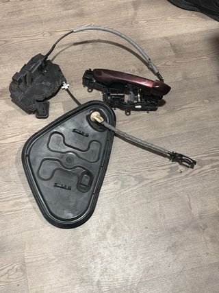 Cerradura y Tirador Volkswagen Passat B8 trasera