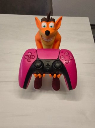 Soporte para mando PS5 Crash Bandicoot