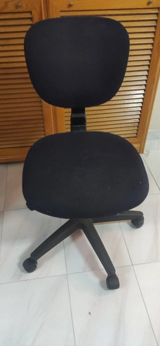 Silla de escritorio negra